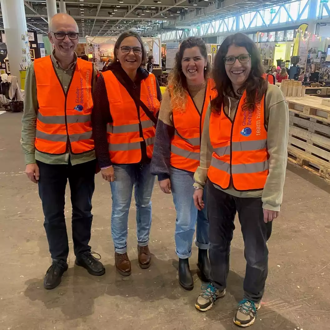 Die 4 Mitglieder des Teams Hindernisfrei